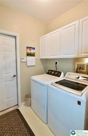 291 Water Lilly Court, Upper Macungie Twp, PA 18104