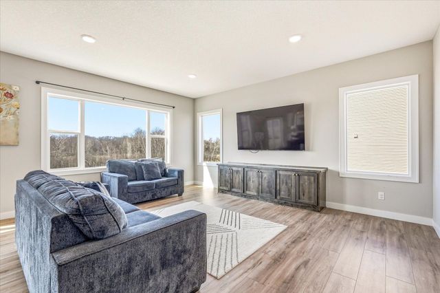 25686 Euclid Avenue, Wyoming, MN 55092