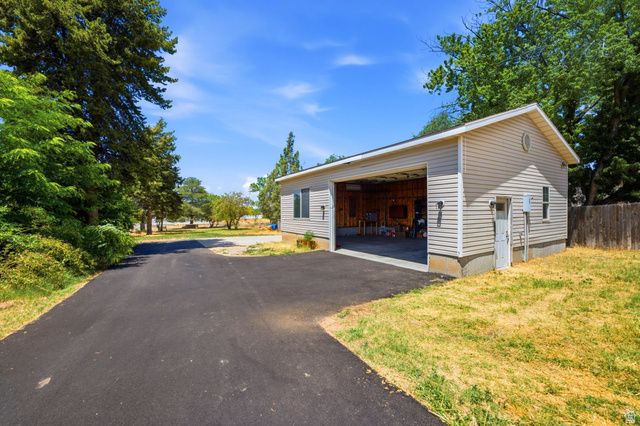 5249 S 2700 W, Roy, UT 84067
