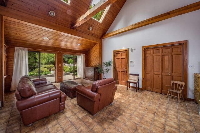 1270 Durham Road, Guilford, CT 06437