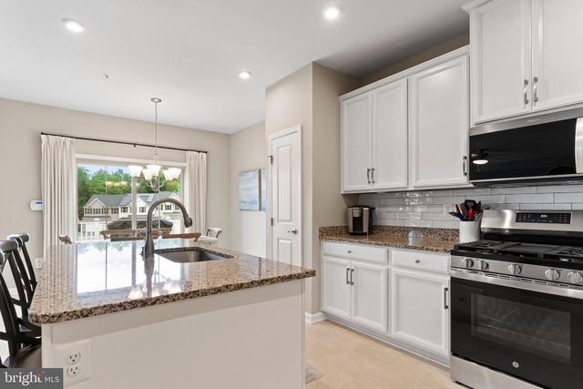 4266 SECRETARIAT ST, Harrisburg, PA 17112