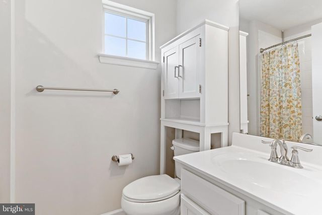 4266 SECRETARIAT ST, Harrisburg, PA 17112