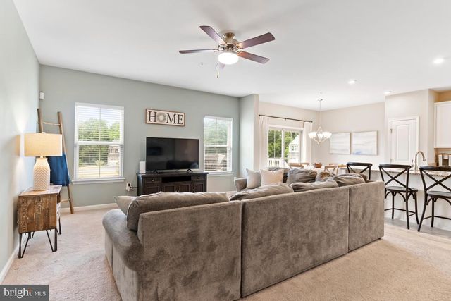 4266 SECRETARIAT ST, Harrisburg, PA 17112