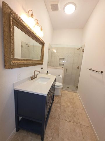 6 Cheshire Glen Court, The Woodlands, TX 77382