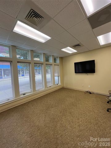 71 N Market Street, Asheville, NC 28801