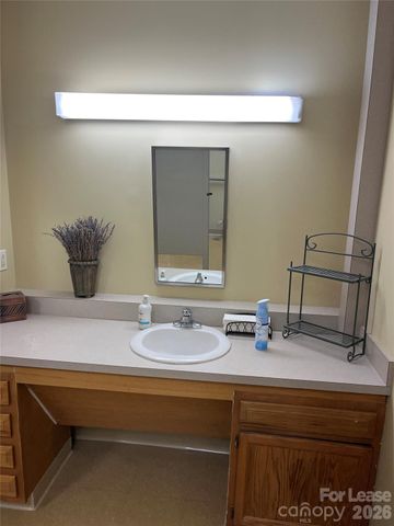71 N Market Street, Asheville, NC 28801