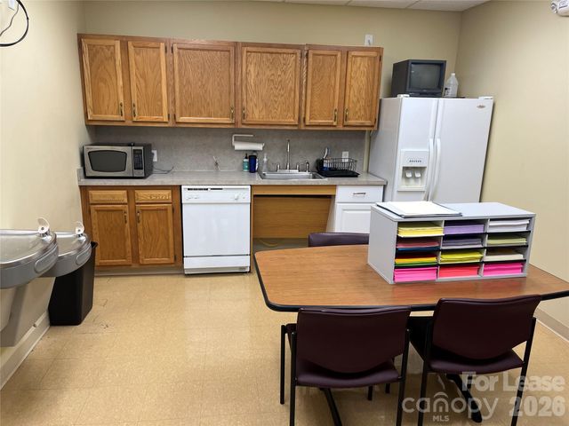 71 N Market Street, Asheville, NC 28801