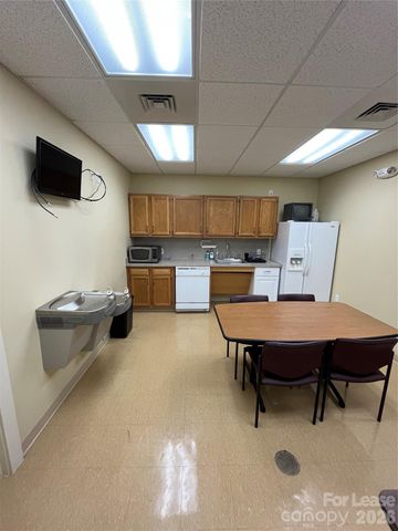71 N Market Street, Asheville, NC 28801