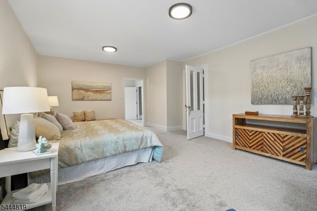 70 Hillside Ave, West Orange Twp., NJ 07052