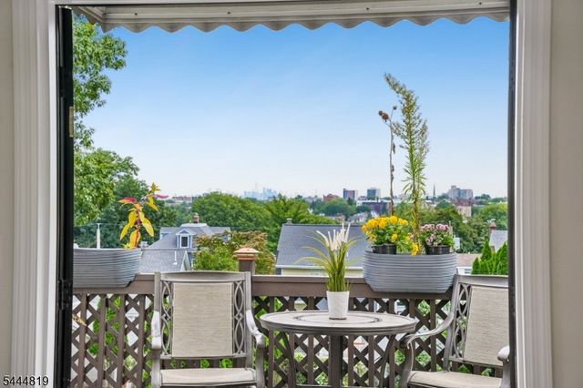 70 Hillside Ave, West Orange Twp., NJ 07052