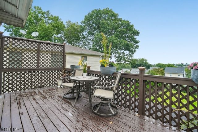 70 Hillside Ave, West Orange Twp., NJ 07052