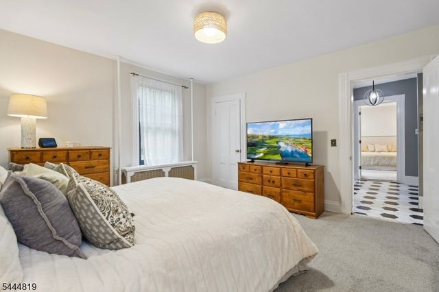 70 Hillside Ave, West Orange Twp., NJ 07052
