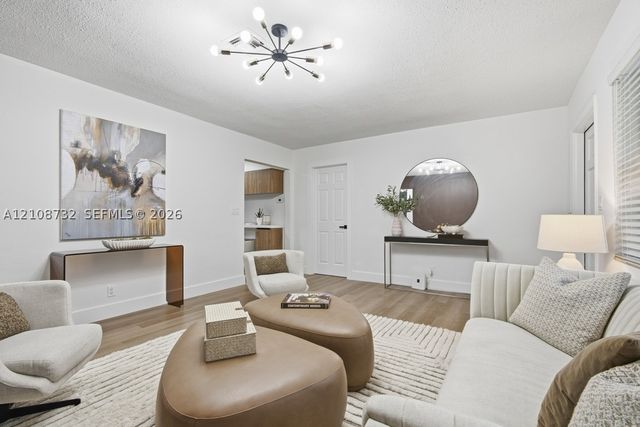 5180 SW 27th Ter, Dania Beach, FL 33312