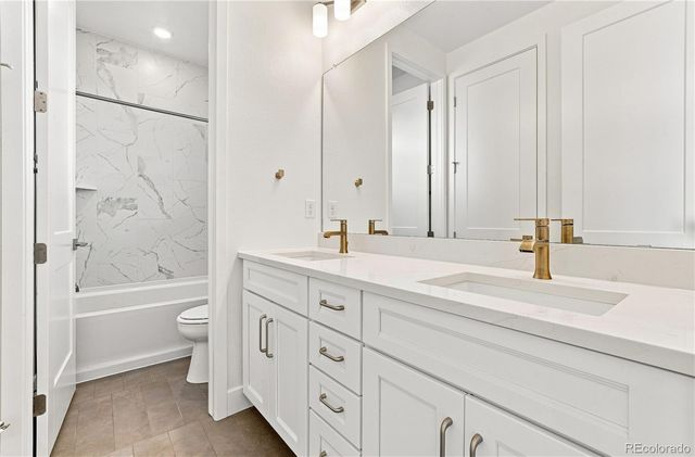 6513 Bridlespur Street, Castle Pines, CO 80108