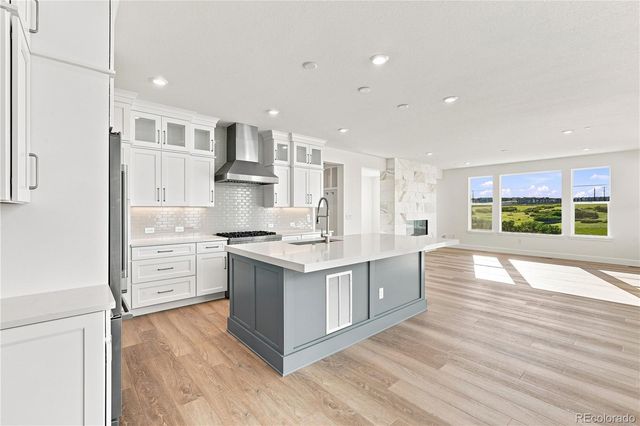6513 Bridlespur Street, Castle Pines, CO 80108
