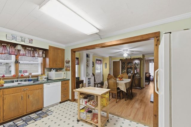 403 W 3RD Street, Waterford, PA 16441