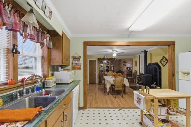 403 W 3RD Street, Waterford, PA 16441