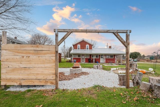 403 W 3RD Street, Waterford, PA 16441