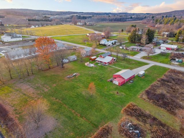 403 W 3RD Street, Waterford, PA 16441