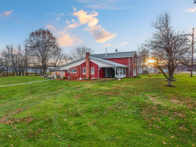 403 W 3RD Street, Waterford, PA 16441