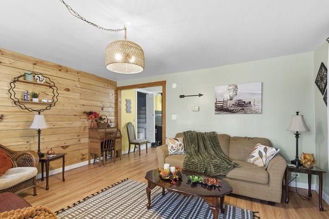 403 W 3RD Street, Waterford, PA 16441