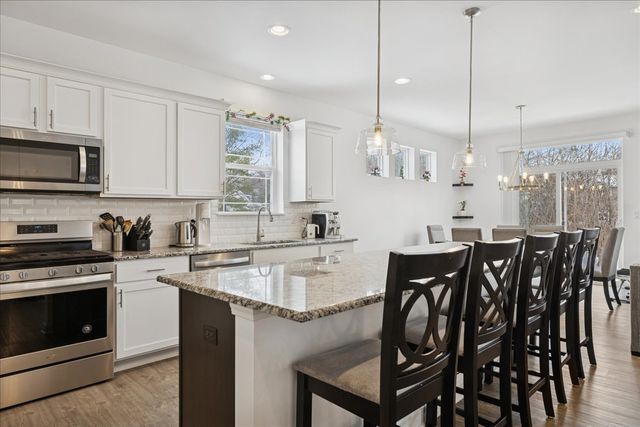 5 Lake Vista Court, Lake Villa, IL 60046