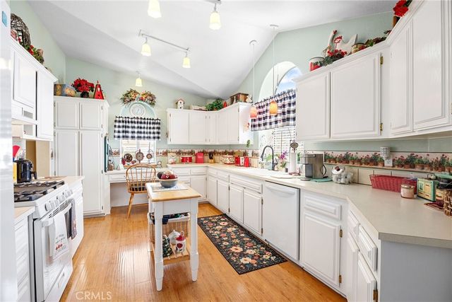 1645 Pear Tree Court, Hemet, CA 92545