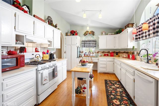 1645 Pear Tree Court, Hemet, CA 92545