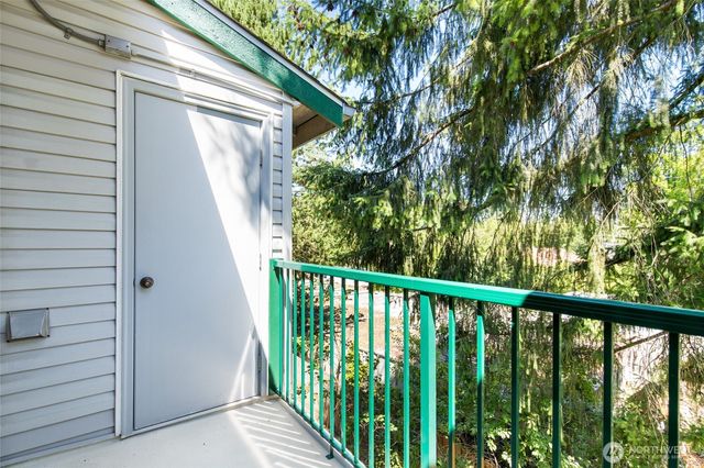 1522 NE 175th Street #403, Shoreline, WA 98155