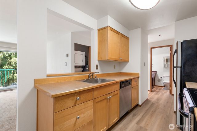 1522 NE 175th Street #403, Shoreline, WA 98155