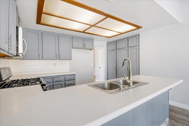 7486 Rock Canyon Drive, San Diego, CA 92126