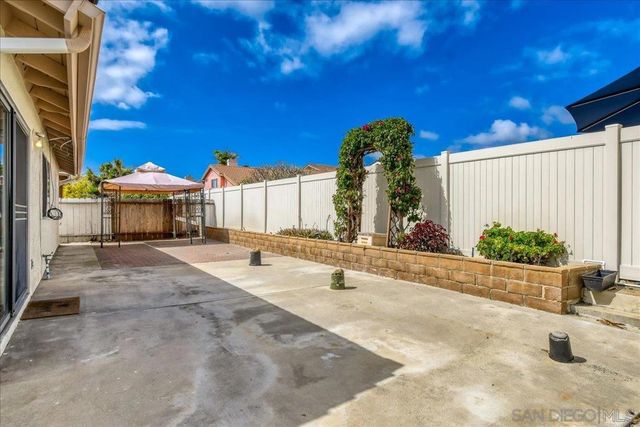 7486 Rock Canyon Drive, San Diego, CA 92126