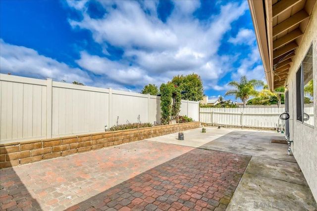 7486 Rock Canyon Drive, San Diego, CA 92126