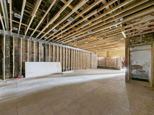 8551 S Ashland Avenue, Chicago, IL 60620