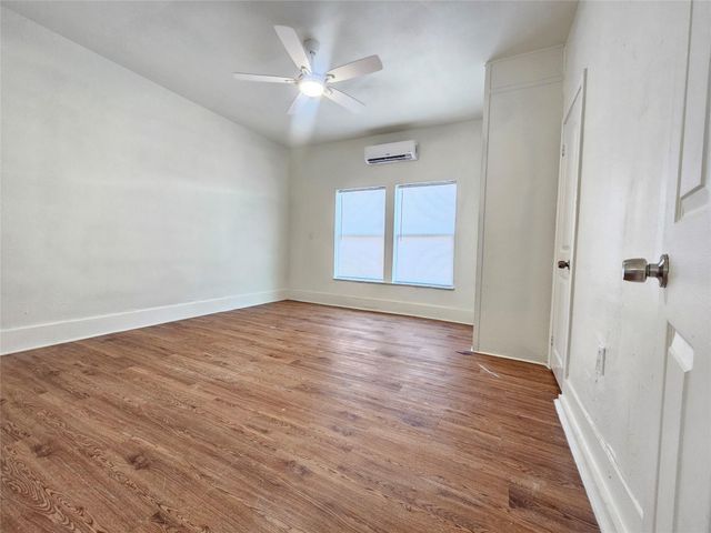 7501 Hillsboro Street 1, Houston, TX 77020