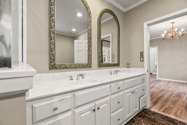 5100 Country Club, Little Rock, AR 72207