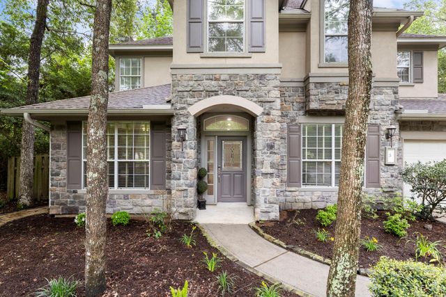 3 S Altwood Circle, The Woodlands, TX 77382