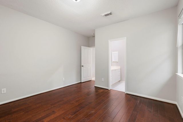 3 S Altwood Circle, The Woodlands, TX 77382