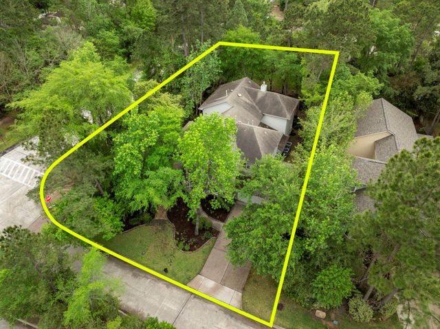 3 S Altwood Circle, The Woodlands, TX 77382