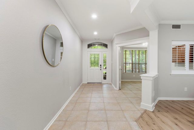 3 S Altwood Circle, The Woodlands, TX 77382