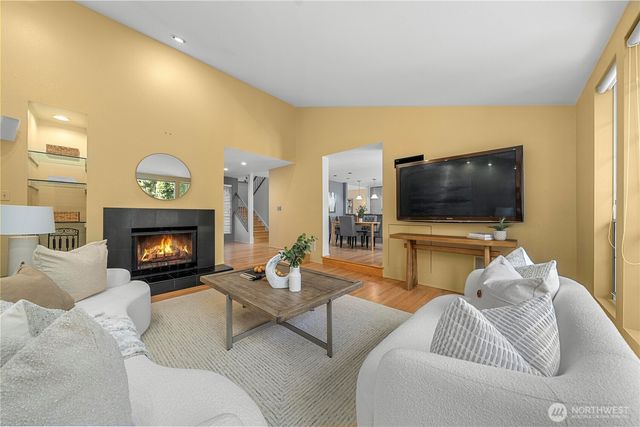 6640 114th Avenue SE, Bellevue, WA 98006