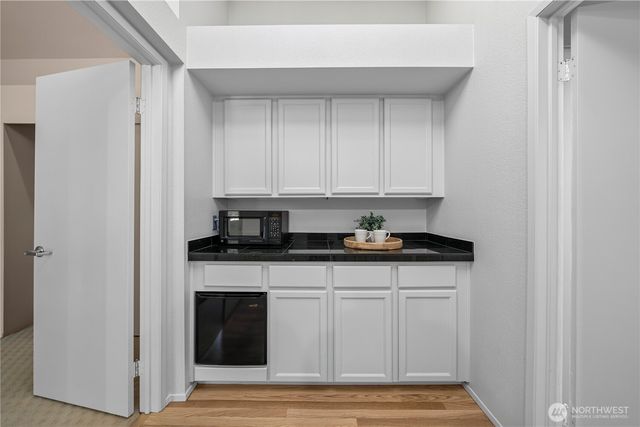 6640 114th Avenue SE, Bellevue, WA 98006