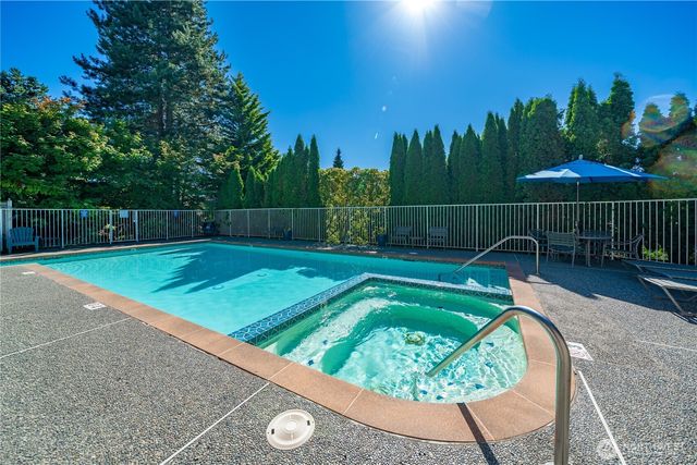 6640 114th Avenue SE, Bellevue, WA 98006