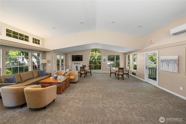 6640 114th Avenue SE, Bellevue, WA 98006
