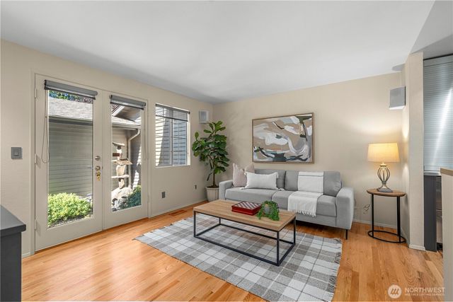 6640 114th Avenue SE, Bellevue, WA 98006
