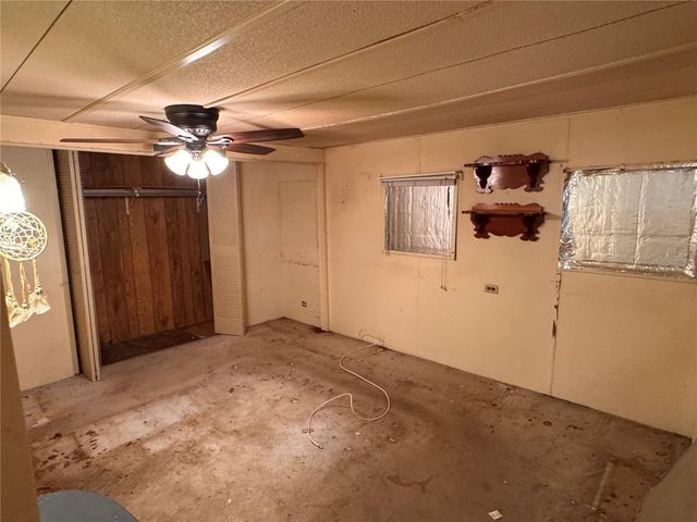 5042 76TH STREET N, St Petersburg, FL 33709