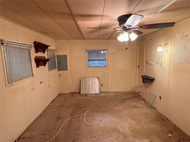 5042 76TH STREET N, St Petersburg, FL 33709