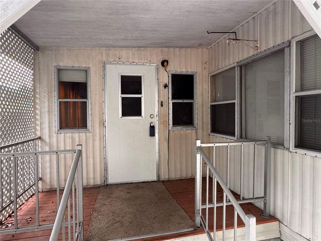 5042 76TH STREET N, St Petersburg, FL 33709