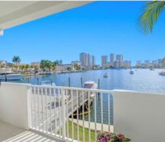 462 Golden Isles Drive 305, Hallandale Beach, FL 33009