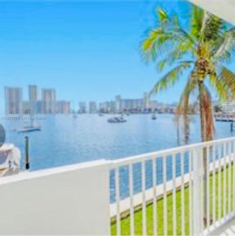 462 Golden Isles Drive 305, Hallandale Beach, FL 33009